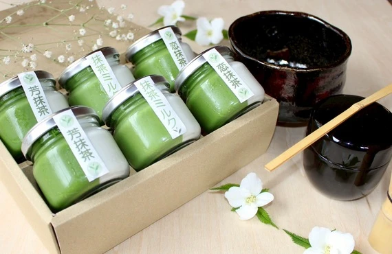 贅沢な抹茶プリン、全国どこでもお届けします！